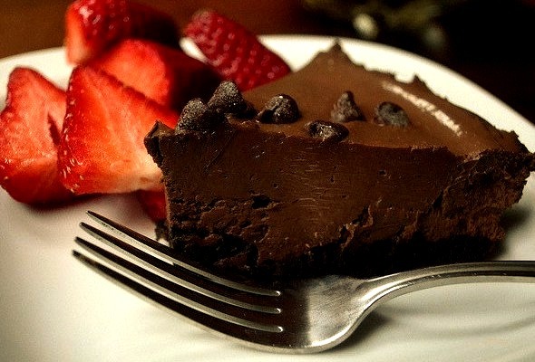 Vegan No-Bake Chocolate Pudding Tart