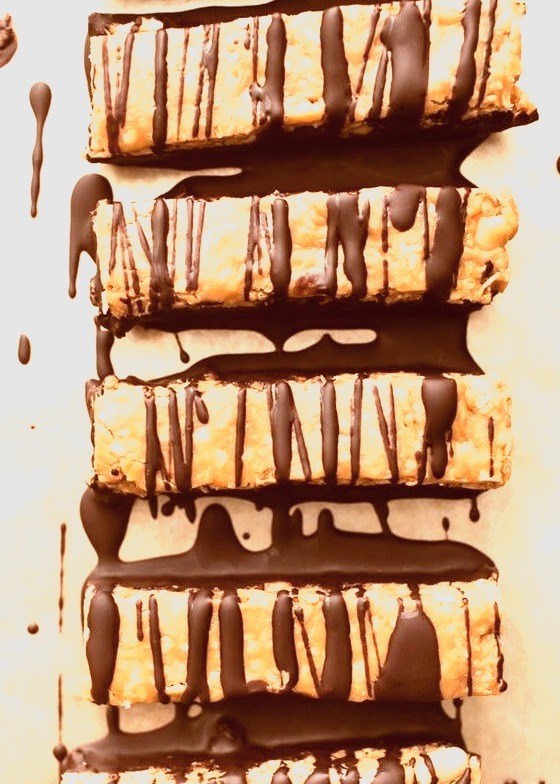 Peanut Butter Granola Bars with Dark Chocolate (via http